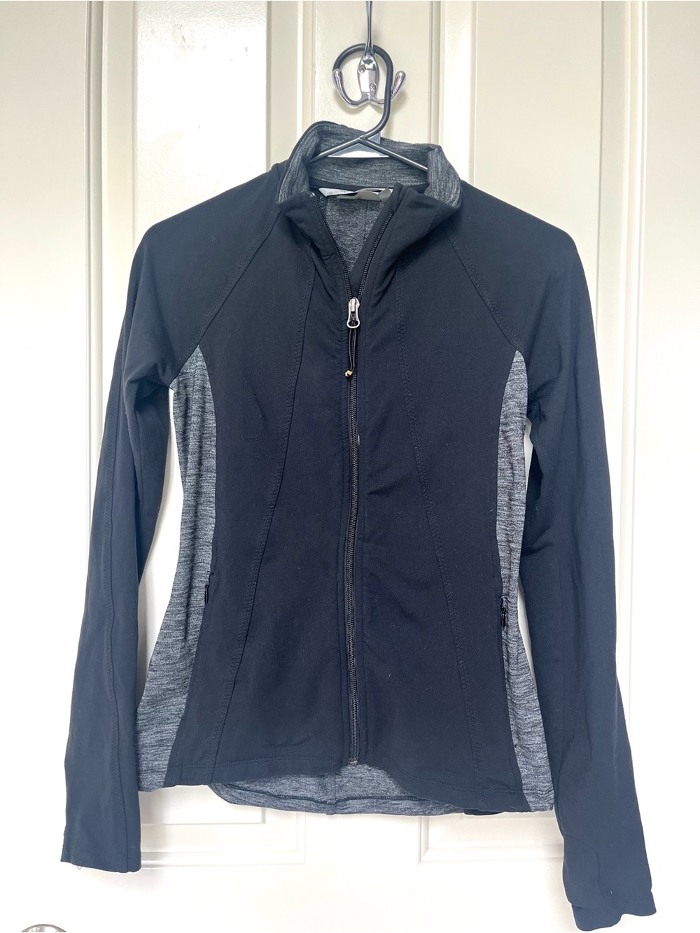 Athleta Black and Gray CYA Hope Athletic Jacket Women’s XS
